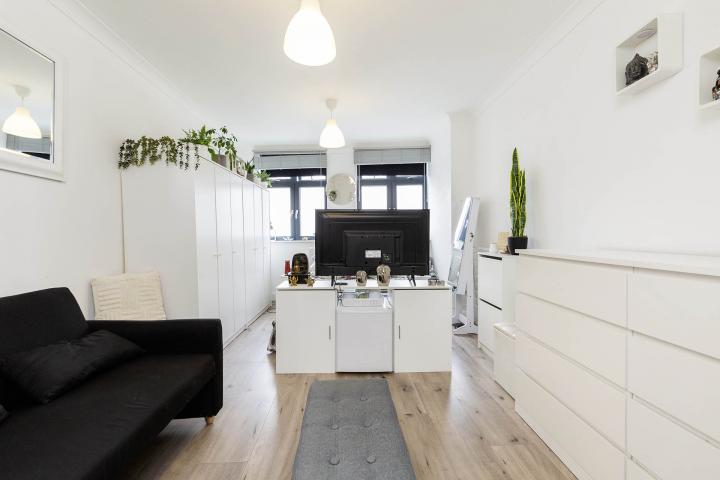 			Studio Apartment, 1 bath, 1 reception Apartment			 Burnley Road, Dollis Hill